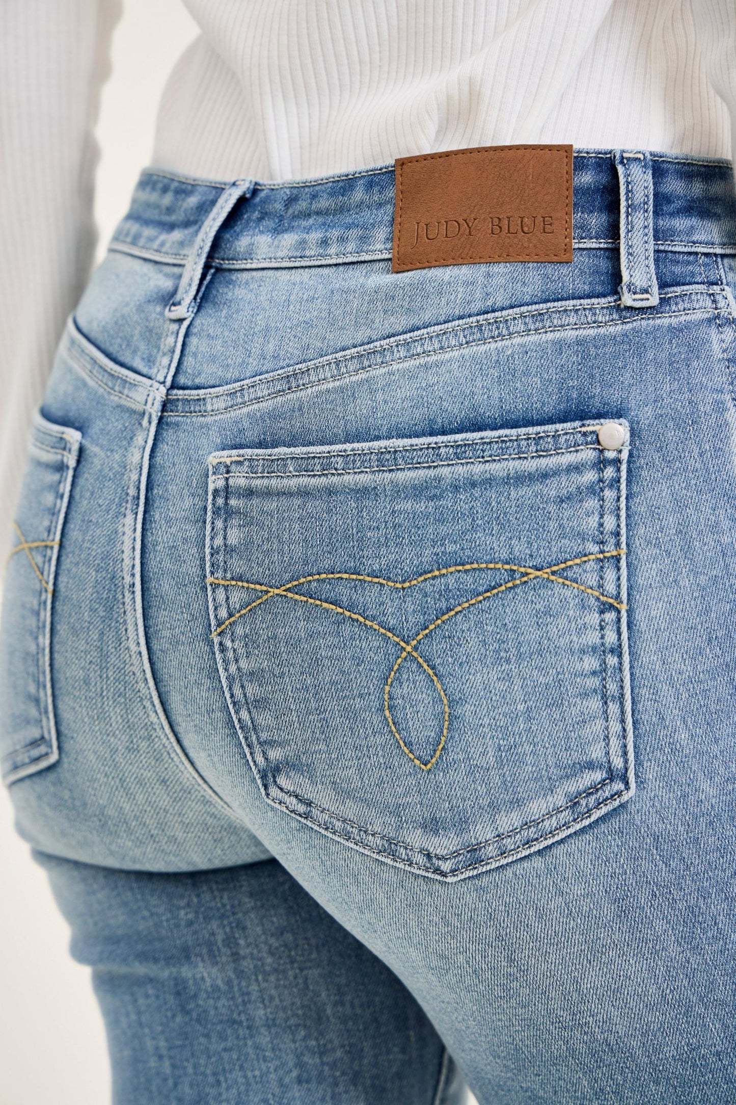 Mid Rise Kick Flare W/ Frayed Hem Jeans