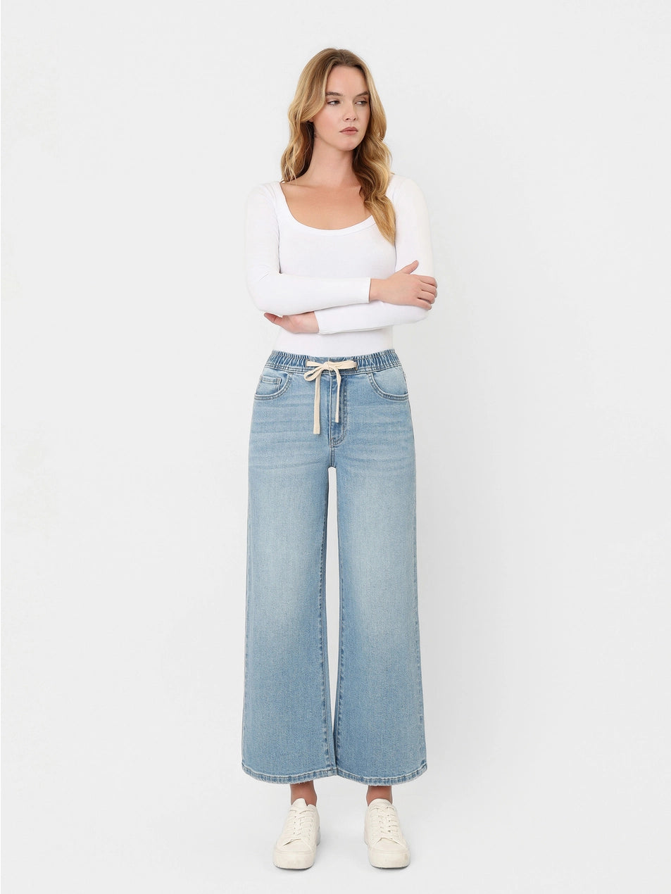 Impartial High-Rise Elastic Crop Wide Jeans