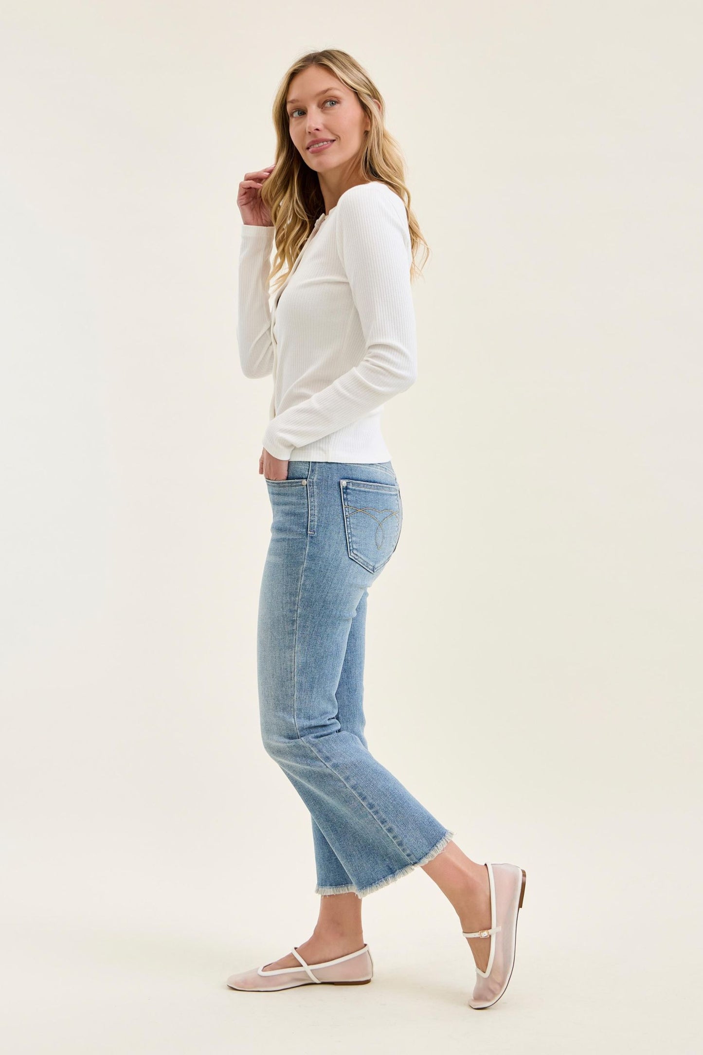 Mid Rise Kick Flare W/ Frayed Hem Jeans