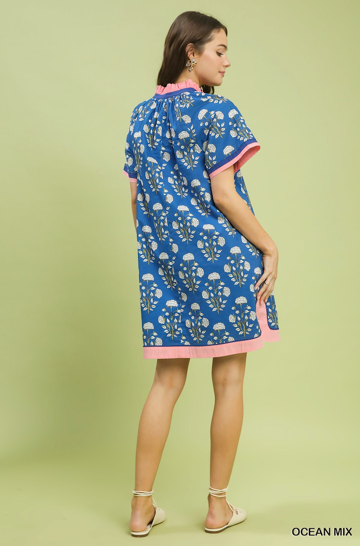 Janet Printed Split Neck Short Sleeve Shift Dress