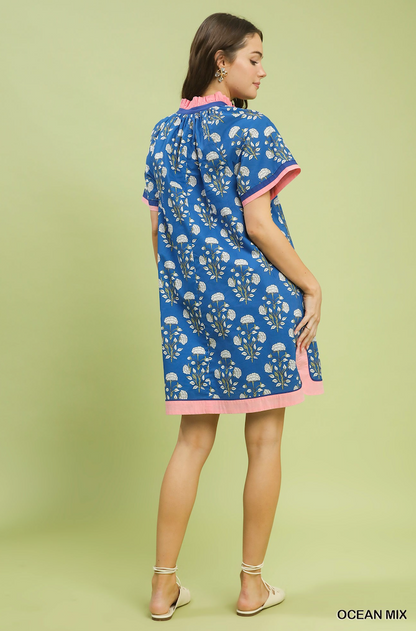 Janet Printed Split Neck Short Sleeve Shift Dress