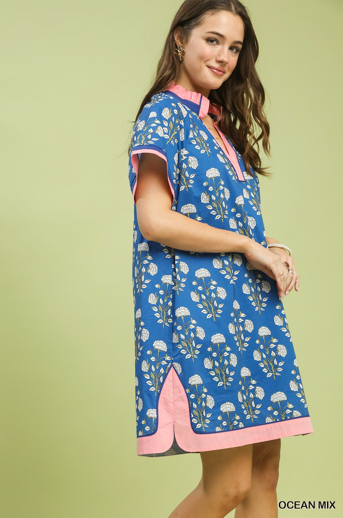 Janet Printed Split Neck Short Sleeve Shift Dress